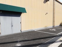 車椅子用出入口